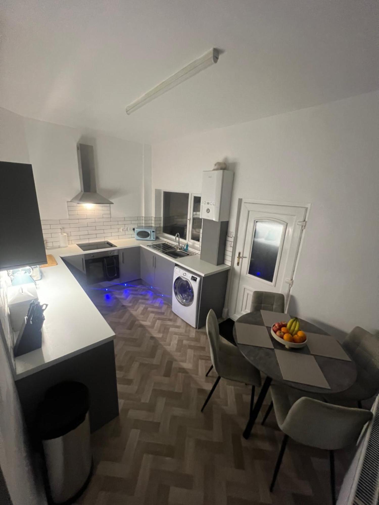 Cosy Home Perfect For Families And Contractors With Free Parking Darlington  Exterior photo